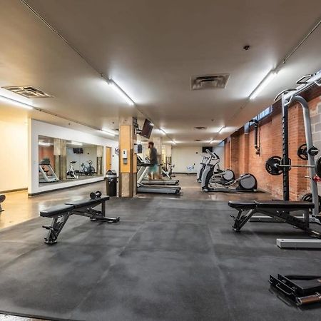 2Br 2Ba Spacious Historic Loft With Gym By Envitae Kansas City Bagian luar foto